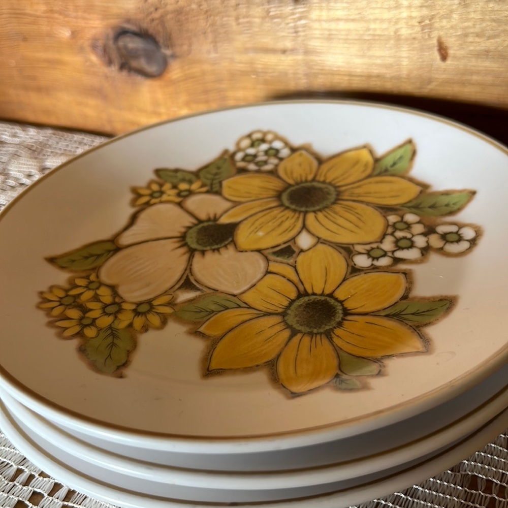 Baycrest Set Of 3 Plates